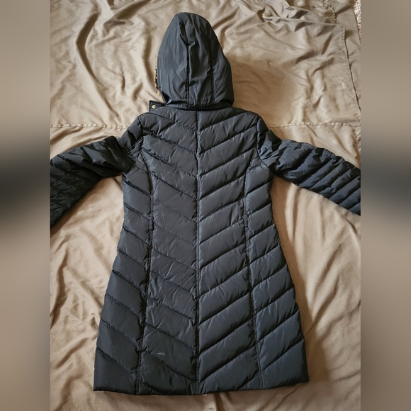 Coat - Picture 6 of 6